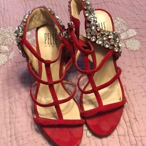 Pelle Moda straps heel shoes.